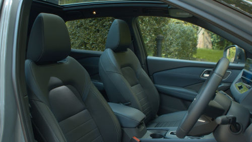 NISSAN QASHQAI HATCHBACK 1.5 E-Power 205 N-Connecta 5dr Auto view 3